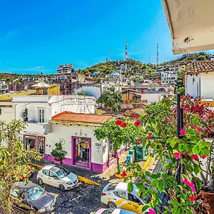 Apartment Malecon Side Downtown, Puerto Vallarta